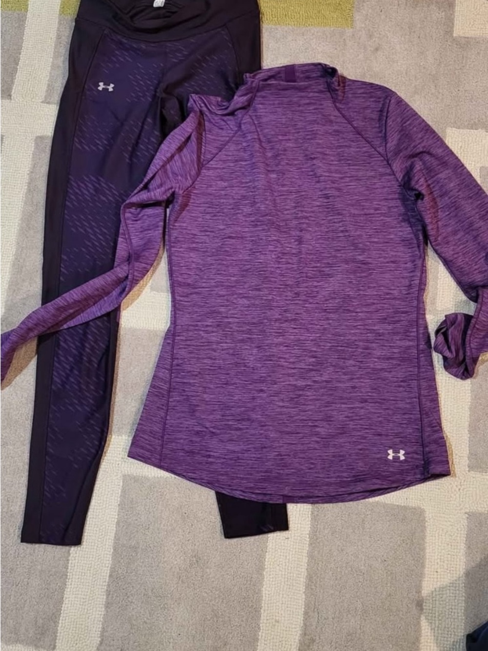 Under Armour women’s Purple Heathered Long Sleeve Performance Top and leggings